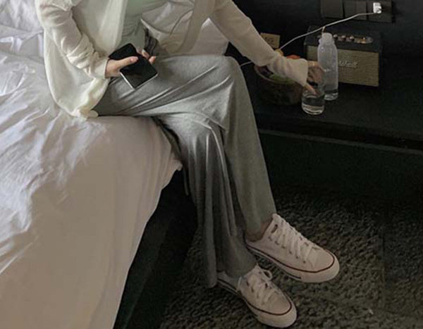 Női hosszú nadrág terhes nőknek - magas derekú