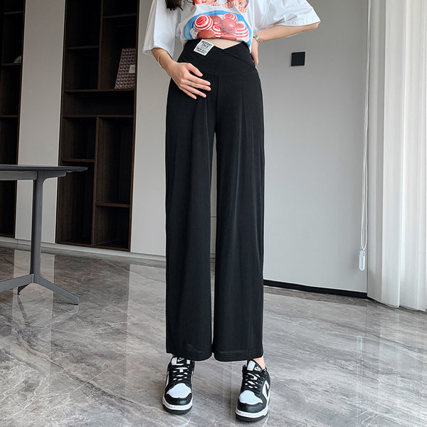 Széles modell elasztikus kismamanadrág logóval