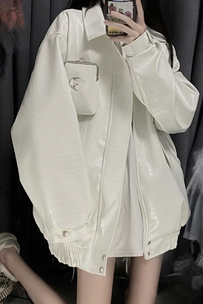 Női fehér bőrdzseki cipzárral