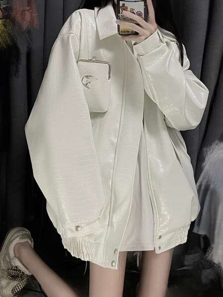 Női fehér bőrdzseki cipzárral