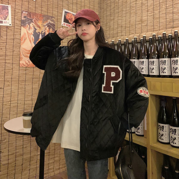 Női őszi kabát bő mintával - cipzárral