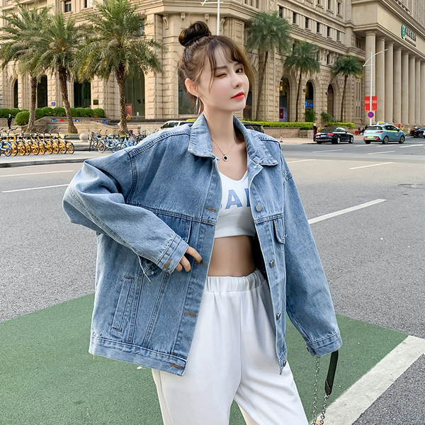 Női farmerdzseki őszi napokra