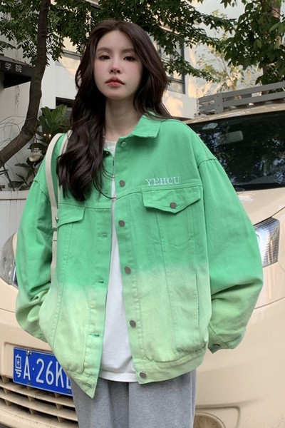 Jesenska zelena ženska jakna na gumbe