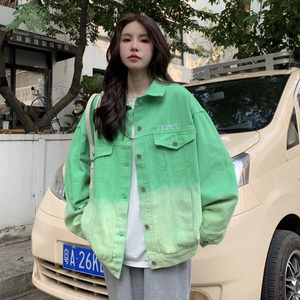 Jesenska zelena ženska jakna na gumbe