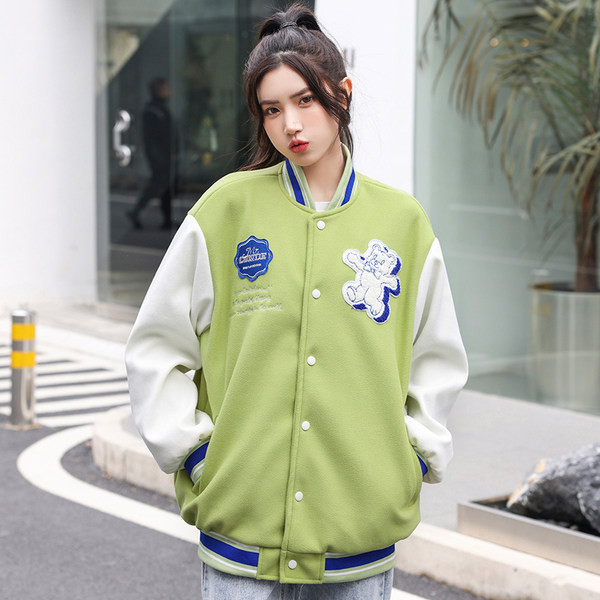 Есенно бейзболно яке - свободен модел с копчета