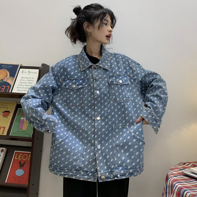 Női farmerdzseki gallérral és zsebbel