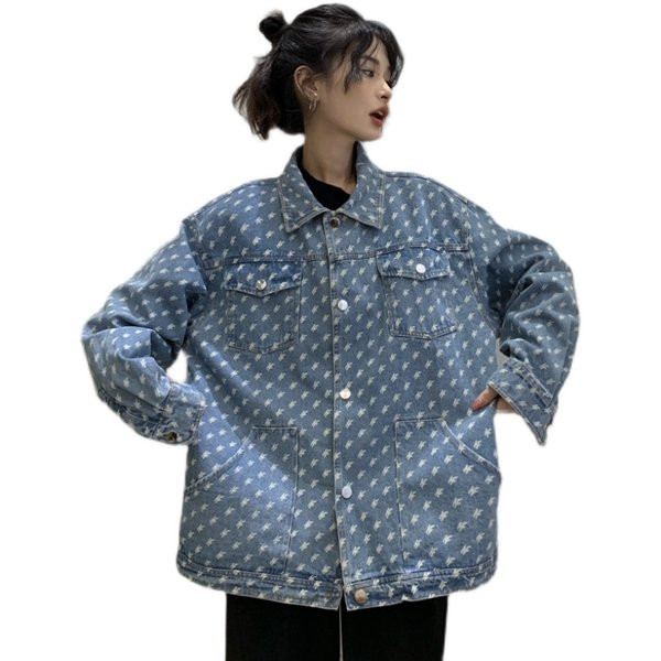 Női farmerdzseki gallérral és zsebbel