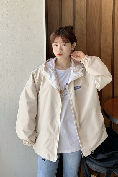 Дамско есенно яке с две лица - закопчаване с цип