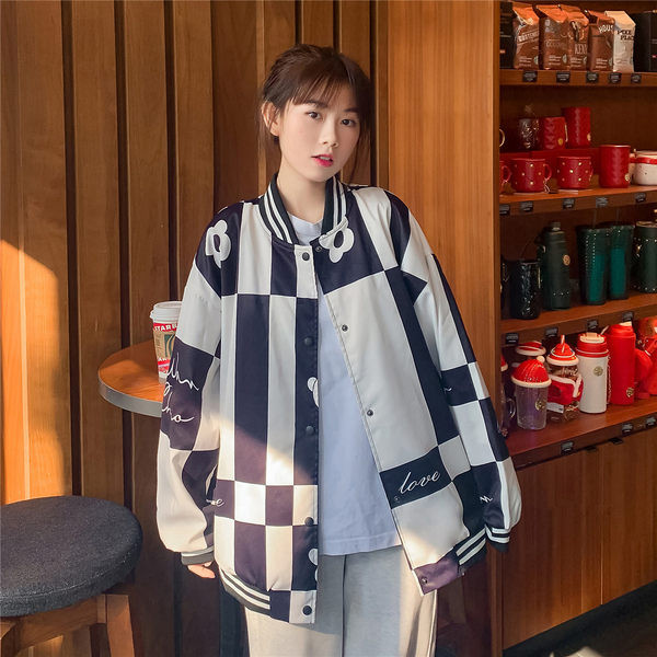 Női őszi kabát három színben - gombos rögzítés