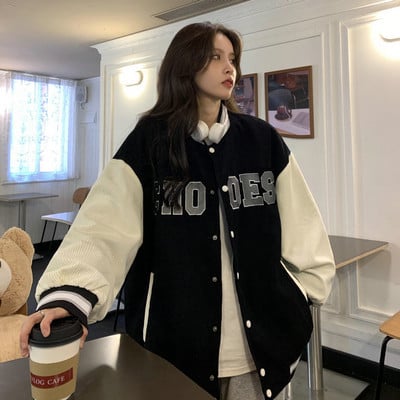 Sportos őszi kabát gombokkal