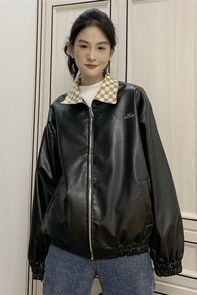 Női őszi kabát - bő, cipzáras modell