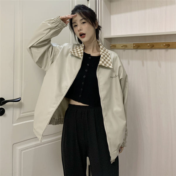 Női őszi kabát - bő, cipzáras modell