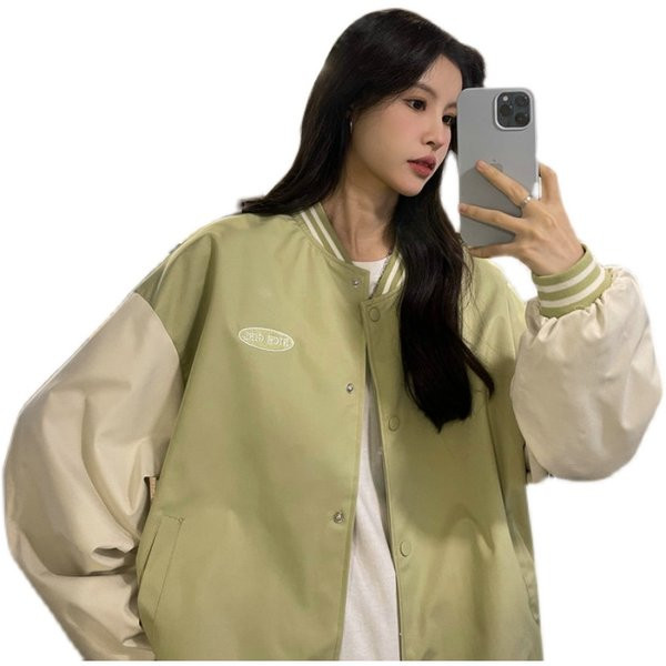 Női sportdzseki két színben