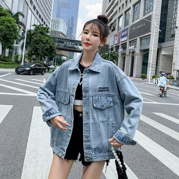 Női őszi farmerdzseki medvével