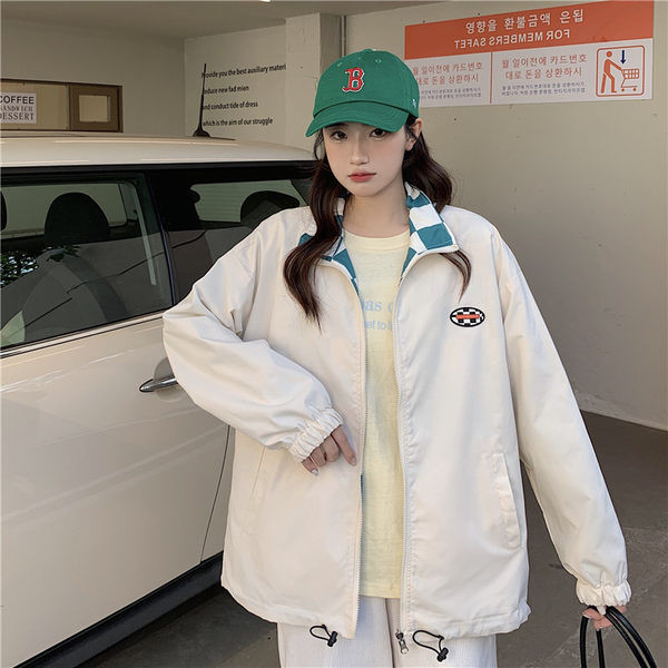 Sieviešu rudens-pavasara jaka