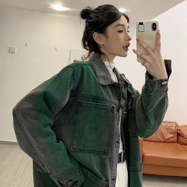 Jesenska ženska jakna - traper na gumbe