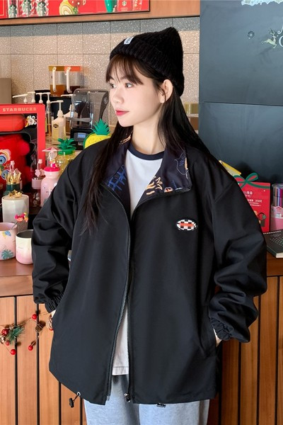 Sportos őszi kabát két arccal és cipzárral