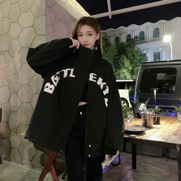 Női őszi kabát bő mintával - sportos