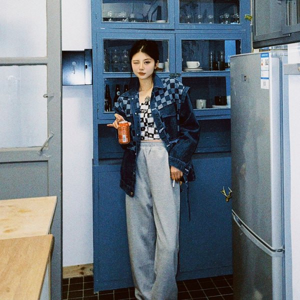 Női őszi kabát - kockás farmer, gombokkal