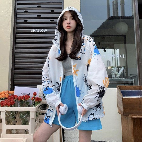 Ženska jesenja jakna od laganog materijala