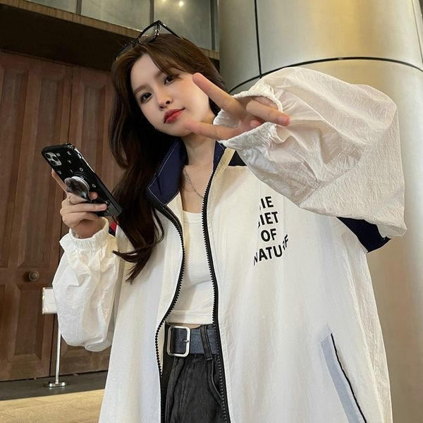 Jesenska ženska jakna s patentnim zatvaračem - slobodan uzorak