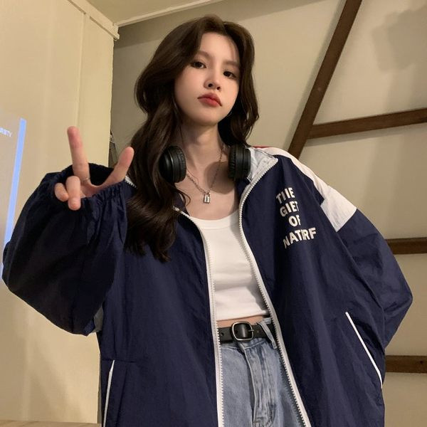 Jesenska ženska jakna s patentnim zatvaračem - slobodan uzorak