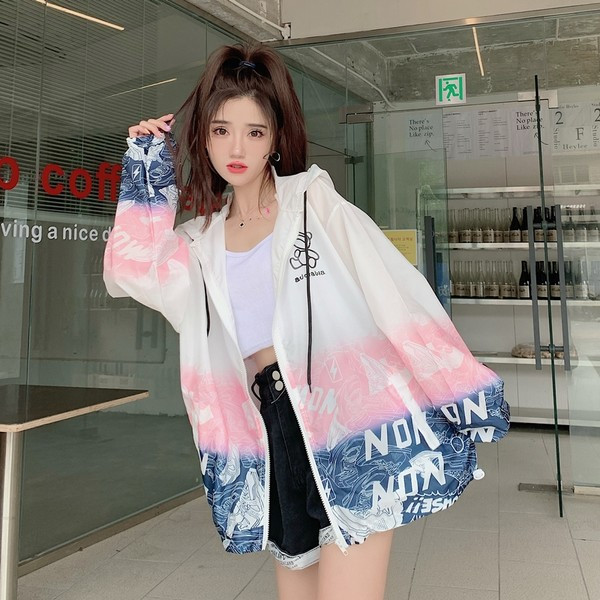 Női őszi kabát kapucnival - ellenáll az UV sugárzásnak