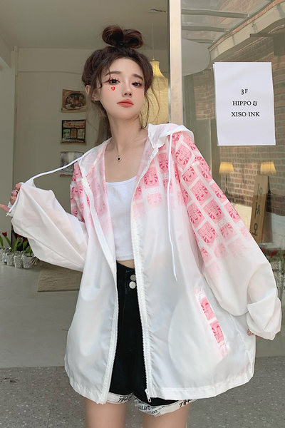 Színes női kabát könnyű anyagból