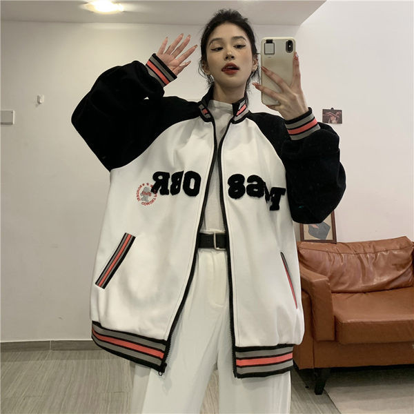 Široki model ženske jesenske jakne