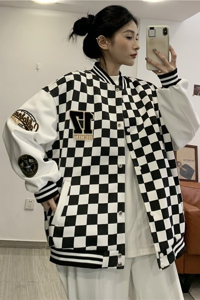 Női őszi kabát - gombos rögzítéssel