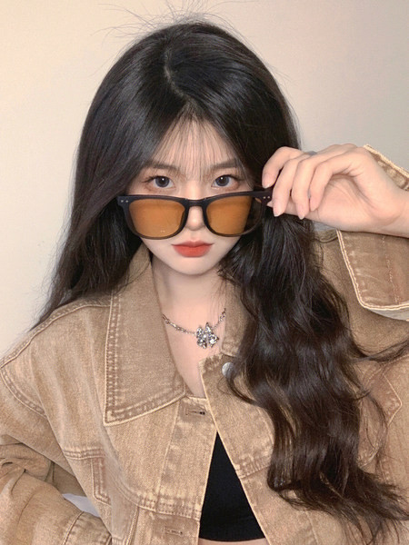 Női őszi kabát barna színben