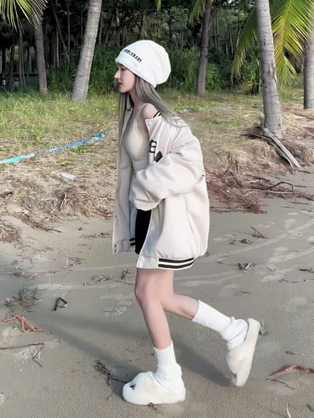 Női őszi kabát - szabad mintás nyomattal