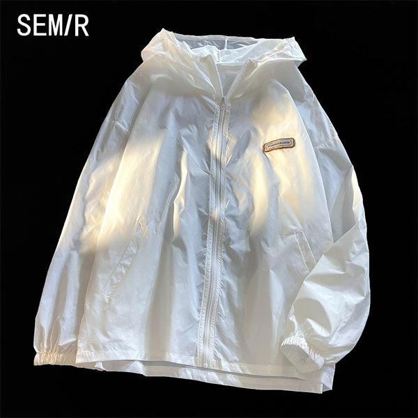 Дамско есенно яке - с качулка и UV защита