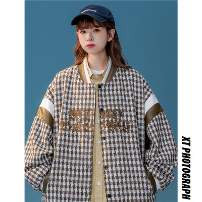 Őszi női kabát - rögzítőgombok