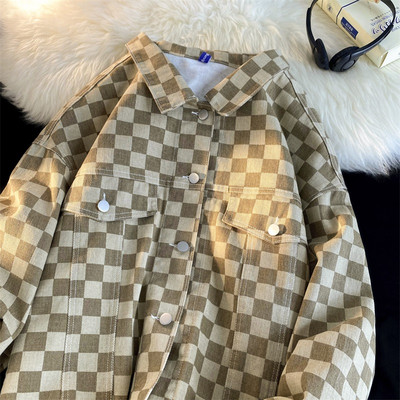 Ženska jesenja jakna - karo uzorak