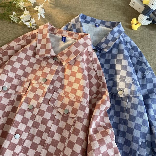 Ženska jesenja jakna - karo uzorak