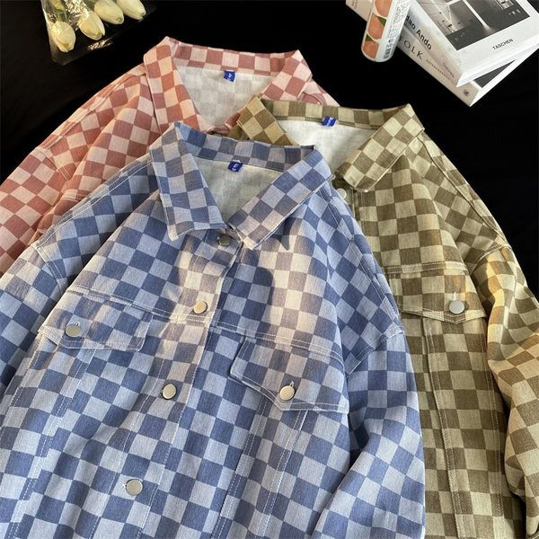 Ženska jesenja jakna - karo uzorak