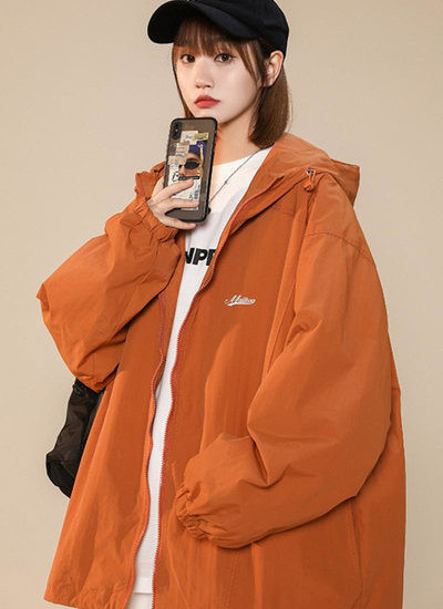 Női kabát őszre kapucnival