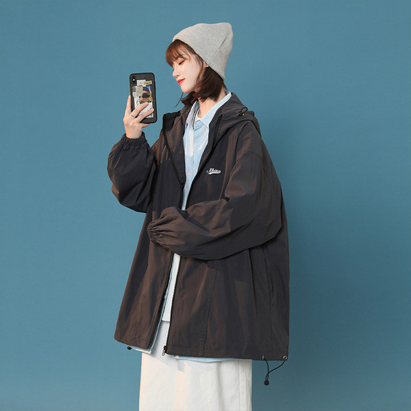 Női kabát őszre kapucnival