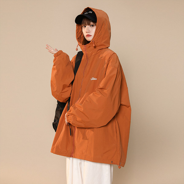 Női kabát őszre kapucnival