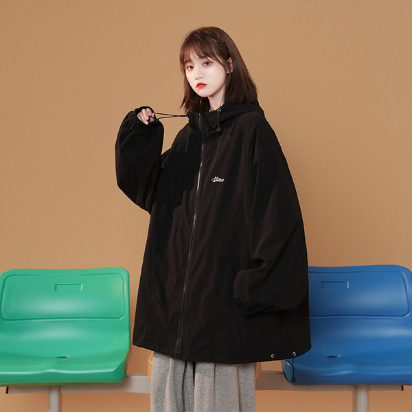 Női kabát őszre kapucnival