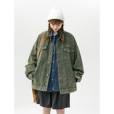 Ženska jesenja jakna sa širokim rukavima i gumbima