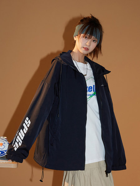 Női alkalmi sportdzseki cipzárral és kapucnival, zsebbel