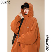 Alkalmi női kabát nagy gallérral és kapucnival