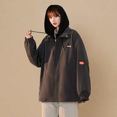 Ženska jesenja jakna - s kapuljačom i patentnim zatvaračem