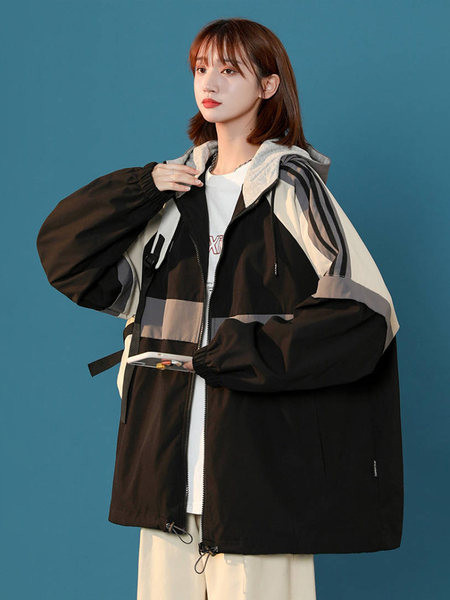 Ženska jesenja jakna - s kapuljačom i patentnim zatvaračem