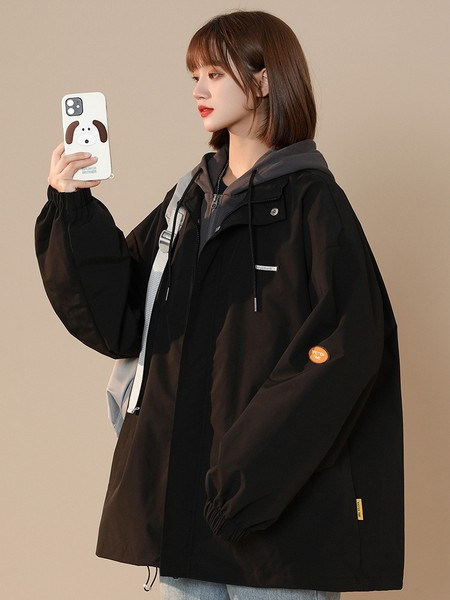 Ženska jesenja jakna - s kapuljačom i patentnim zatvaračem