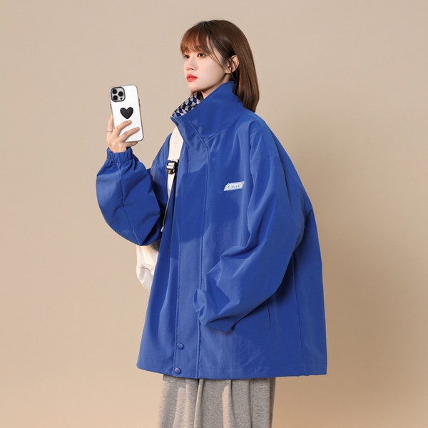 Őszi női kabát cipzárral - tiszta modell