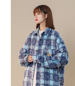 Női széles modell kabát gombokkal