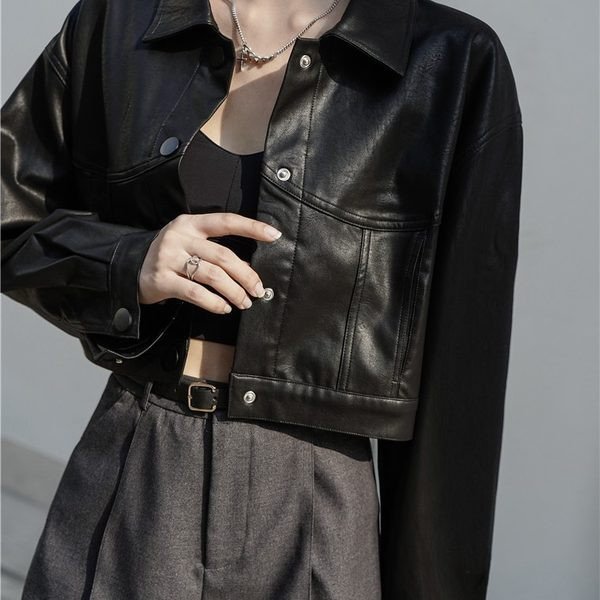 Női őszi kabát - bőr rövid